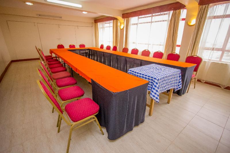 Chester Hotel Nakuru Exterior photo