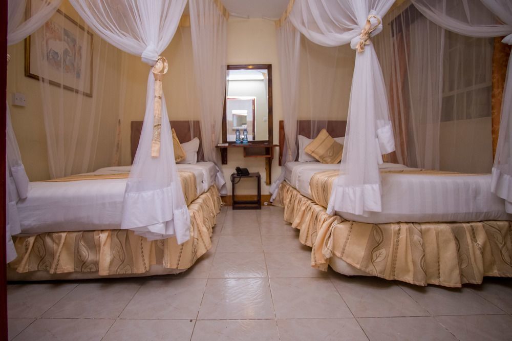 Chester Hotel Nakuru Exterior photo